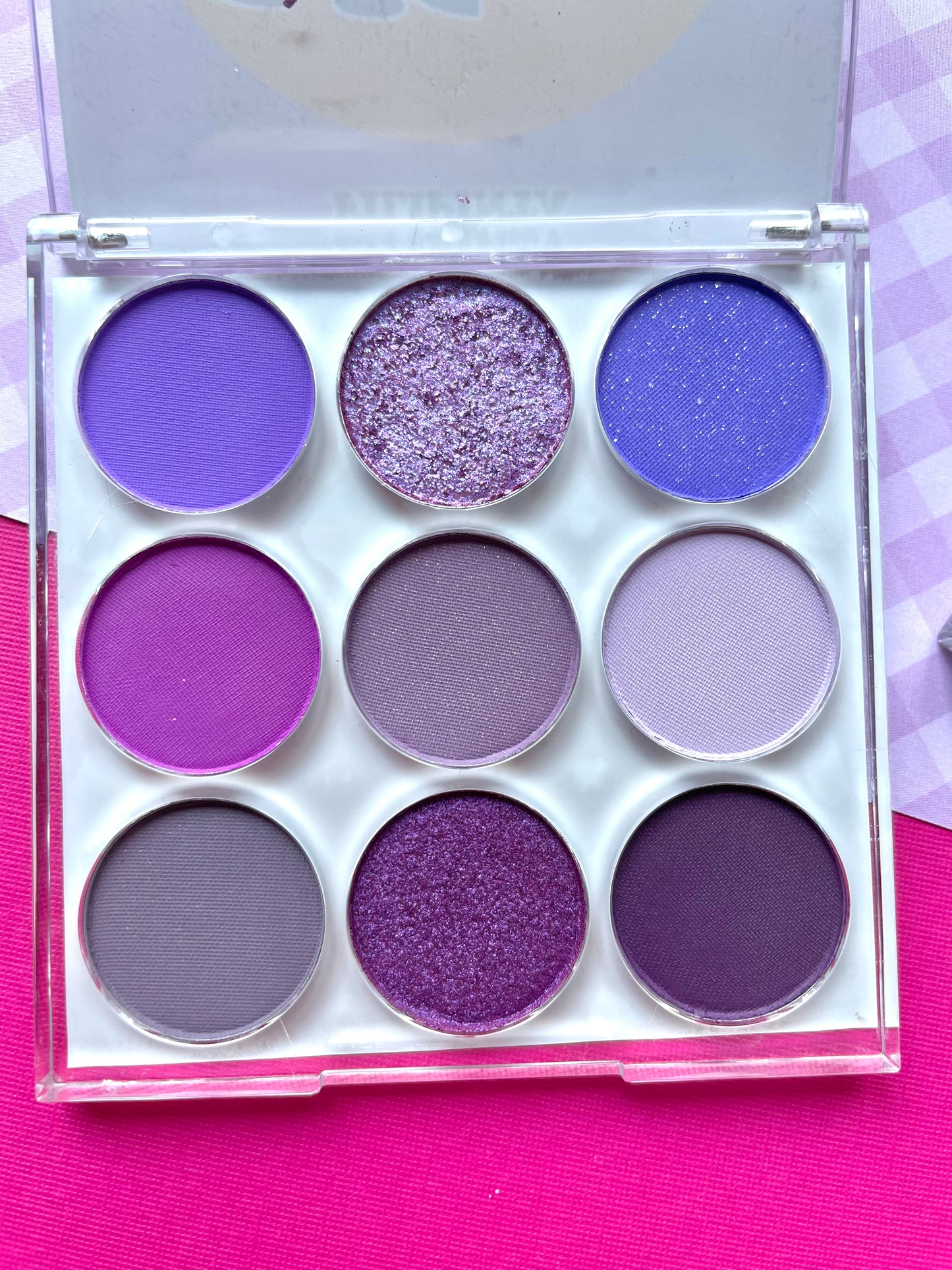 UBE KEYK eyeshadow palette