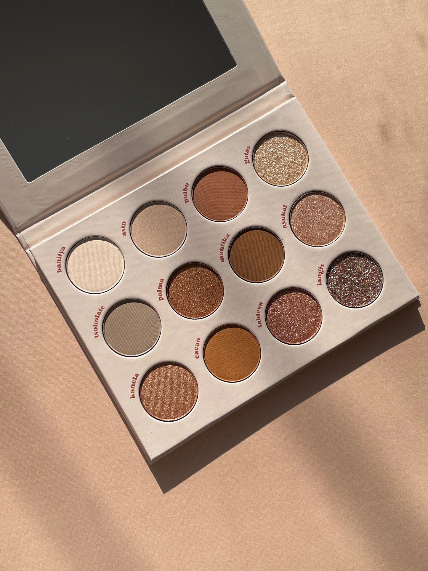 Filipin Tops Eyeshadow Palette